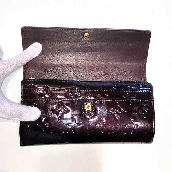 Louis Vuitton Vernis Portefeuille Sarah Long Wallet M93524 in Good Condition