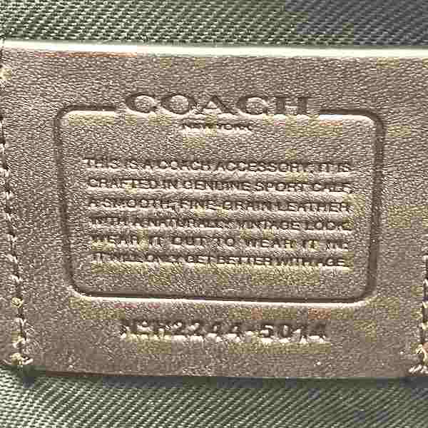 Coach Leather Zip Around Long Wallet 5014 in Good Condition