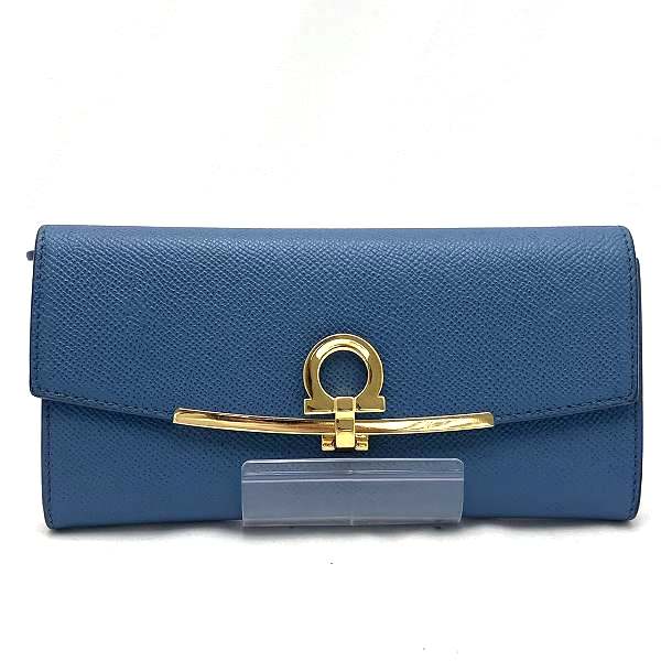 Salvatore Ferragamo Gancini Blue Leather Wallet in Great Condition