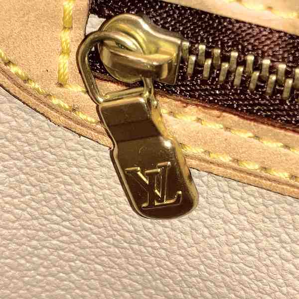 Louis Vuitton Petit Bucket Tote Bag M42238