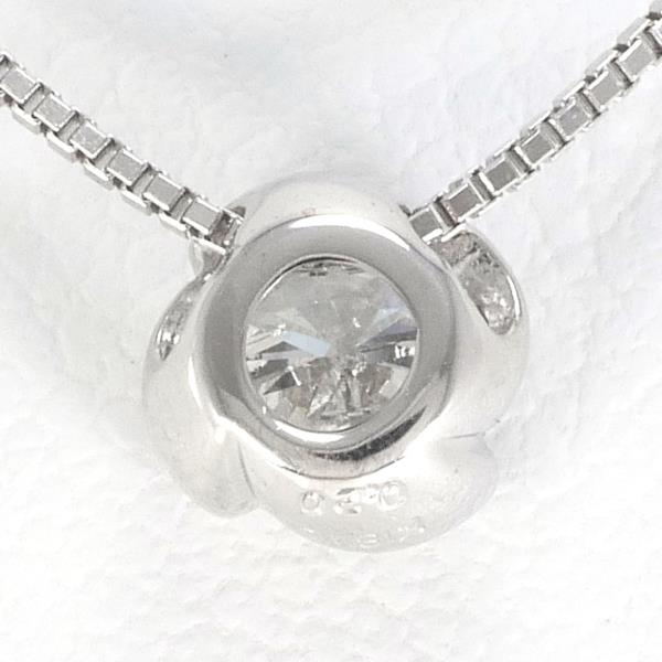 K18 White Gold Diamond Necklace 0.20 SI2 in Excellent Condition