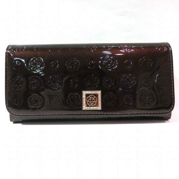 Clathas Betty Leather Enamel Long Wallet in Great Condition