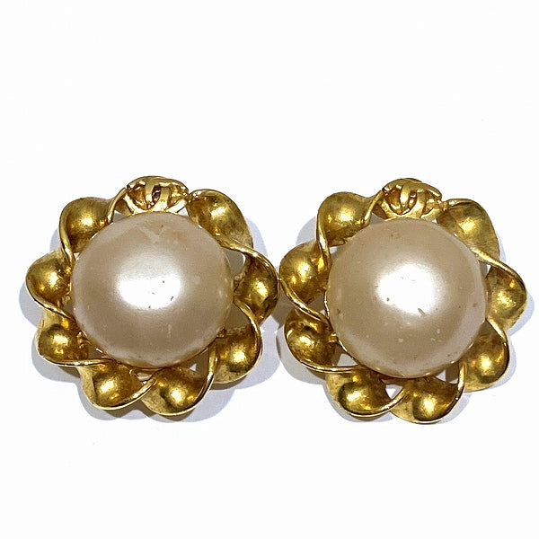 Chanel Antique Faux Pearl Clip-On Earrings 3cm×3cm in Good Condition