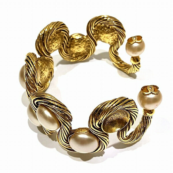 Chanel Antique Fake Pearl Bangle in Good Condition