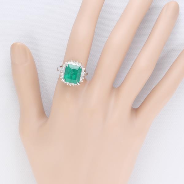 PT900 Platinum Emerald Ring in Excellent Condition