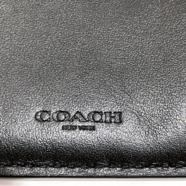 Coach Leather Bleecker Wallet Coin Case in Good Condition