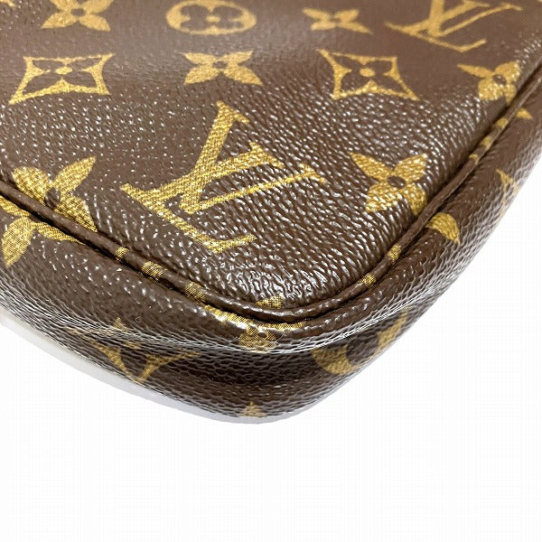 Louis Vuitton Monogram Pochette Accessoires Bag in Good Condition