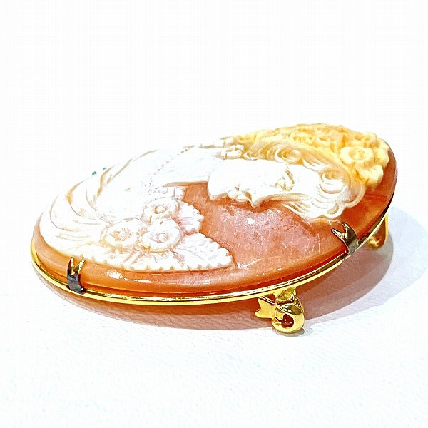 Shell Cameo Brooch Pendant Top in Good Condition