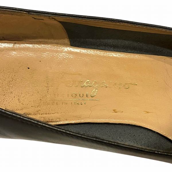 Salvatore Ferragamo Vara Ribbon Leather Pumps