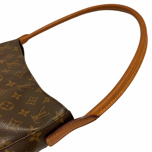 Louis Vuitton Looping GM Monogram Shoulder Bag in Good Condition