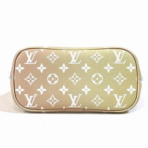 Louis Vuitton Monogram Giant Marshmallow PM Shoulder Bag M59861 in Great Condition