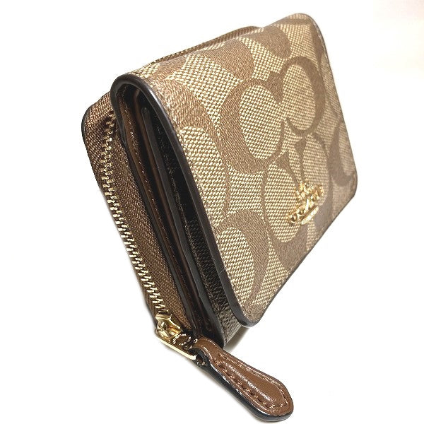 Coach Signature PVC Trifold Wallet F41302 in Good Condition