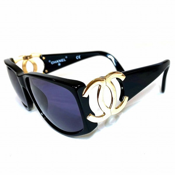 Chanel Gold Wellington Sunglasses 02461