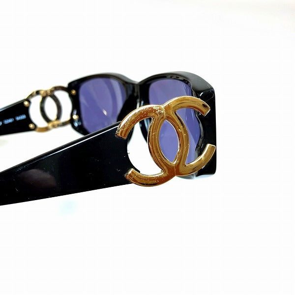 Chanel Gold Wellington Sunglasses 02461