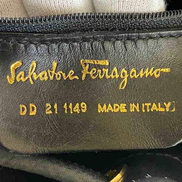 Salvatore Ferragamo Leather Shoulder Bag AN21.5213