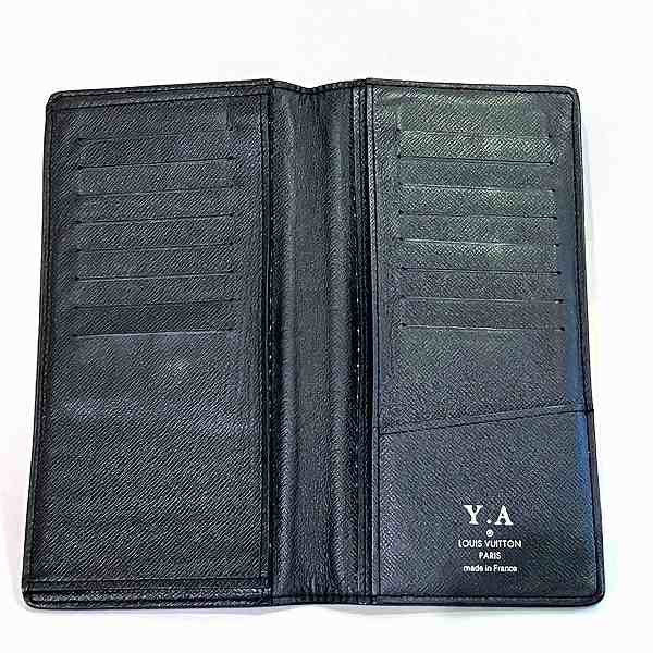 Louis Vuitton Taiga Leather Long Wallet M31002 in Fair Condition