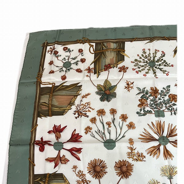 Hermes 100% Silk 90cm Carre 90 Gavarnie Pressed Flower Scarf in Great Condition