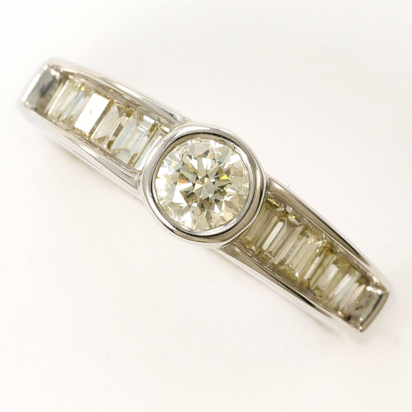 Au750 White Gold Diamond Ring