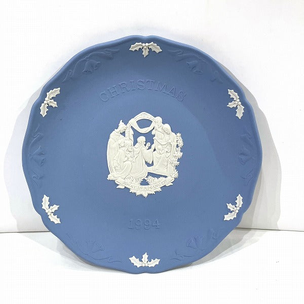 Wedgwood 1994 Christmas Plate Antique