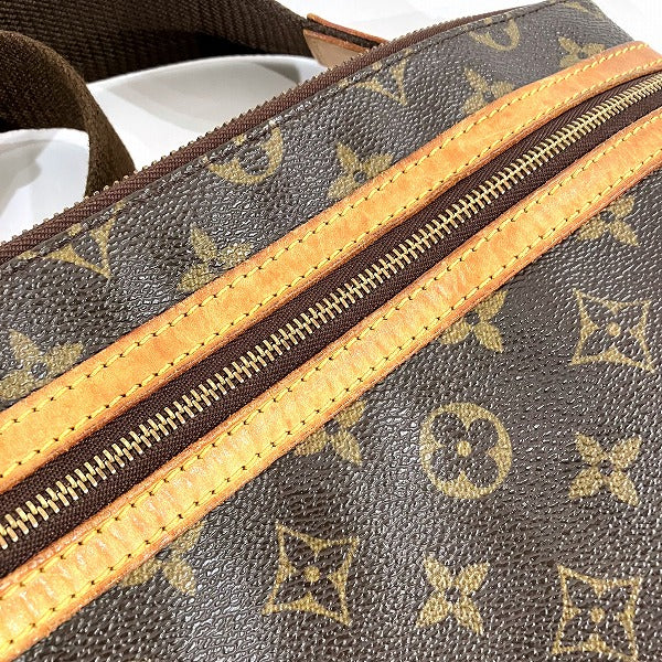 Louis Vuitton Monogram Pochette Bosphore Shoulder Bag M40044 in Good Condition