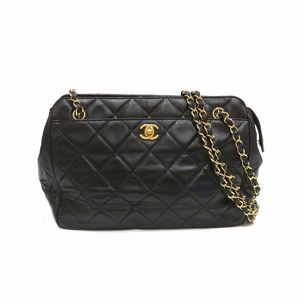 Chanel Matelasse Lambskin Shoulder Bag in Good Condition