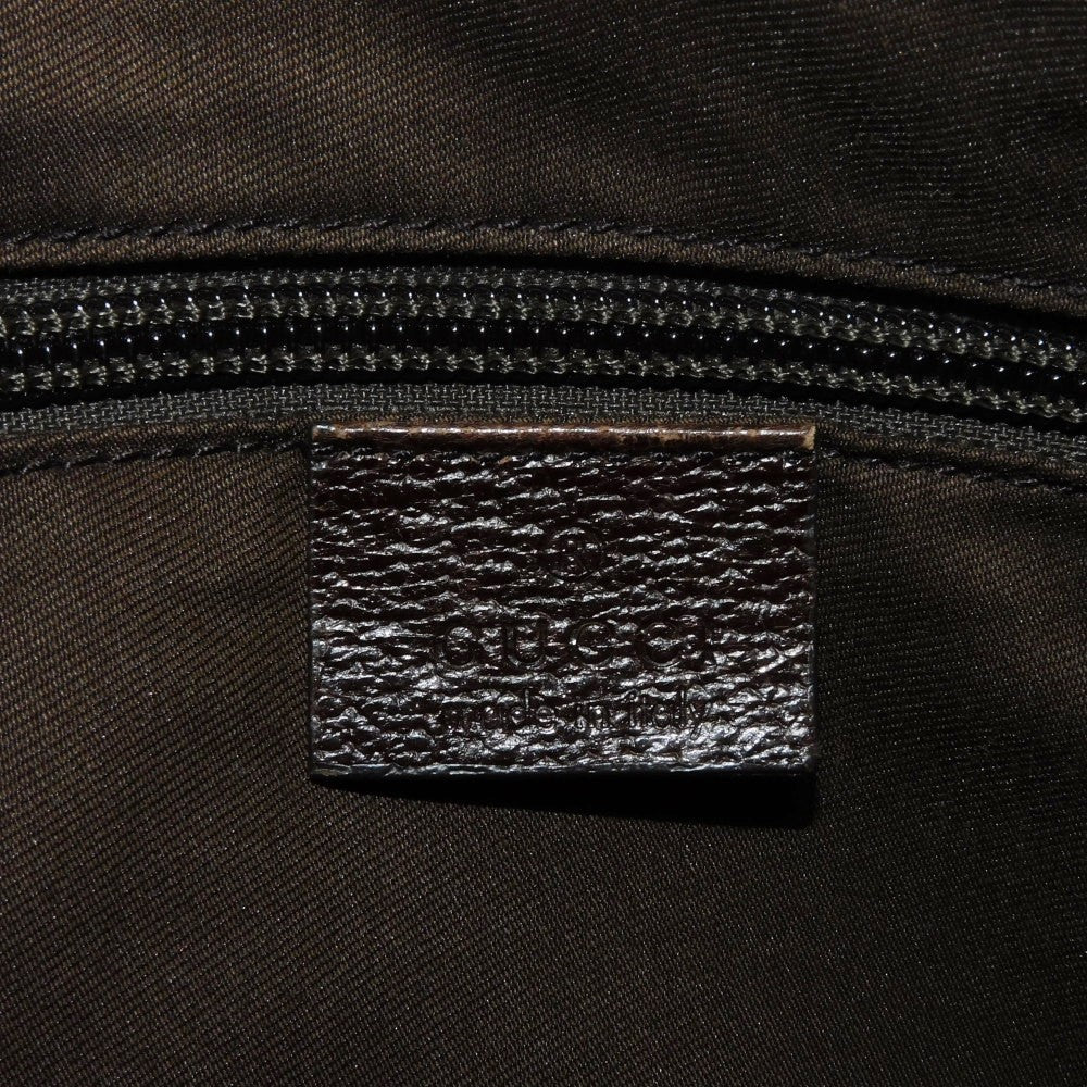 Gucci Logo Messenger Bag 181092