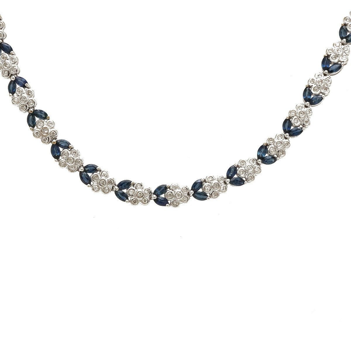 K18WG White Gold Diamond Sapphire Necklace