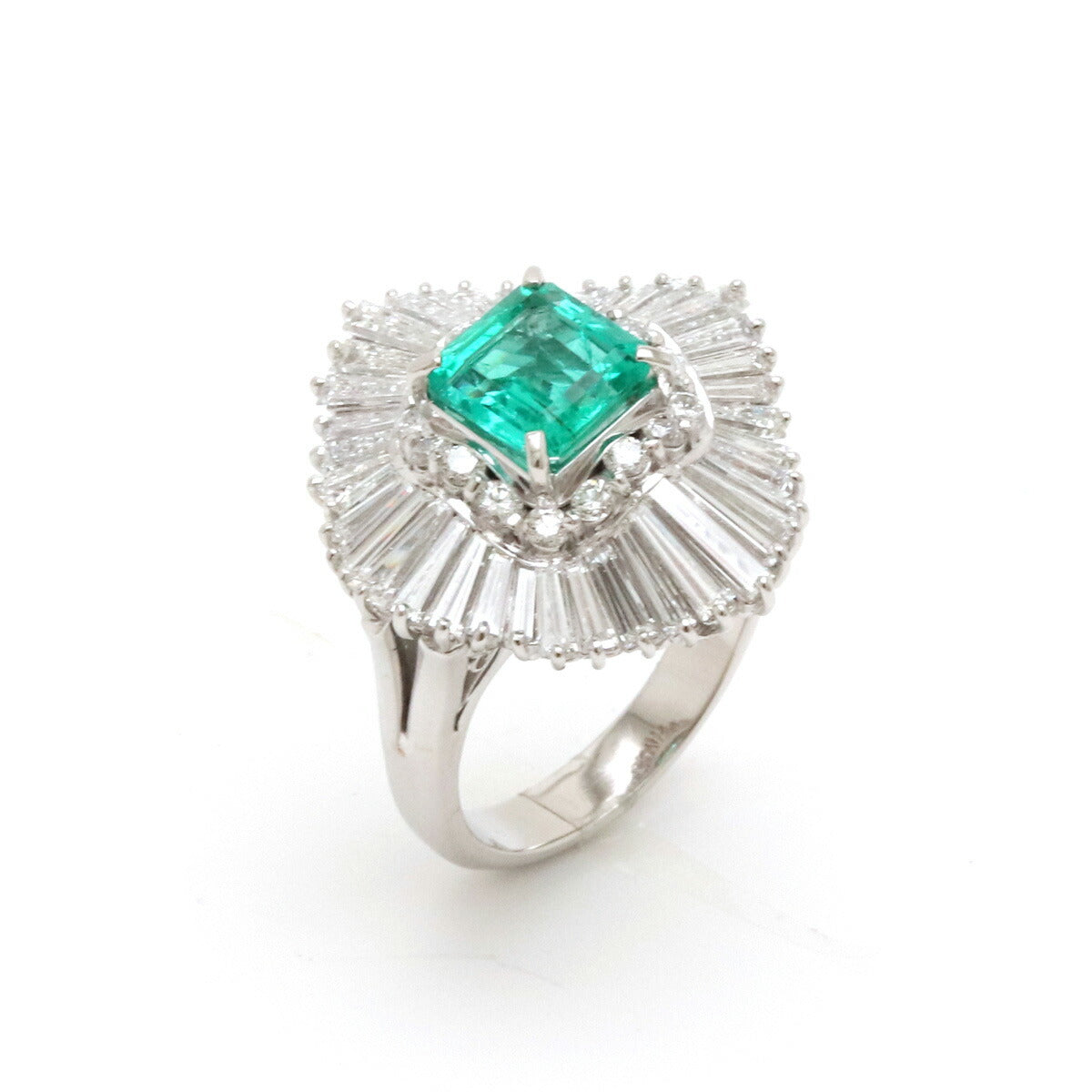 Emerald Diamond Platinum Ring Pt900