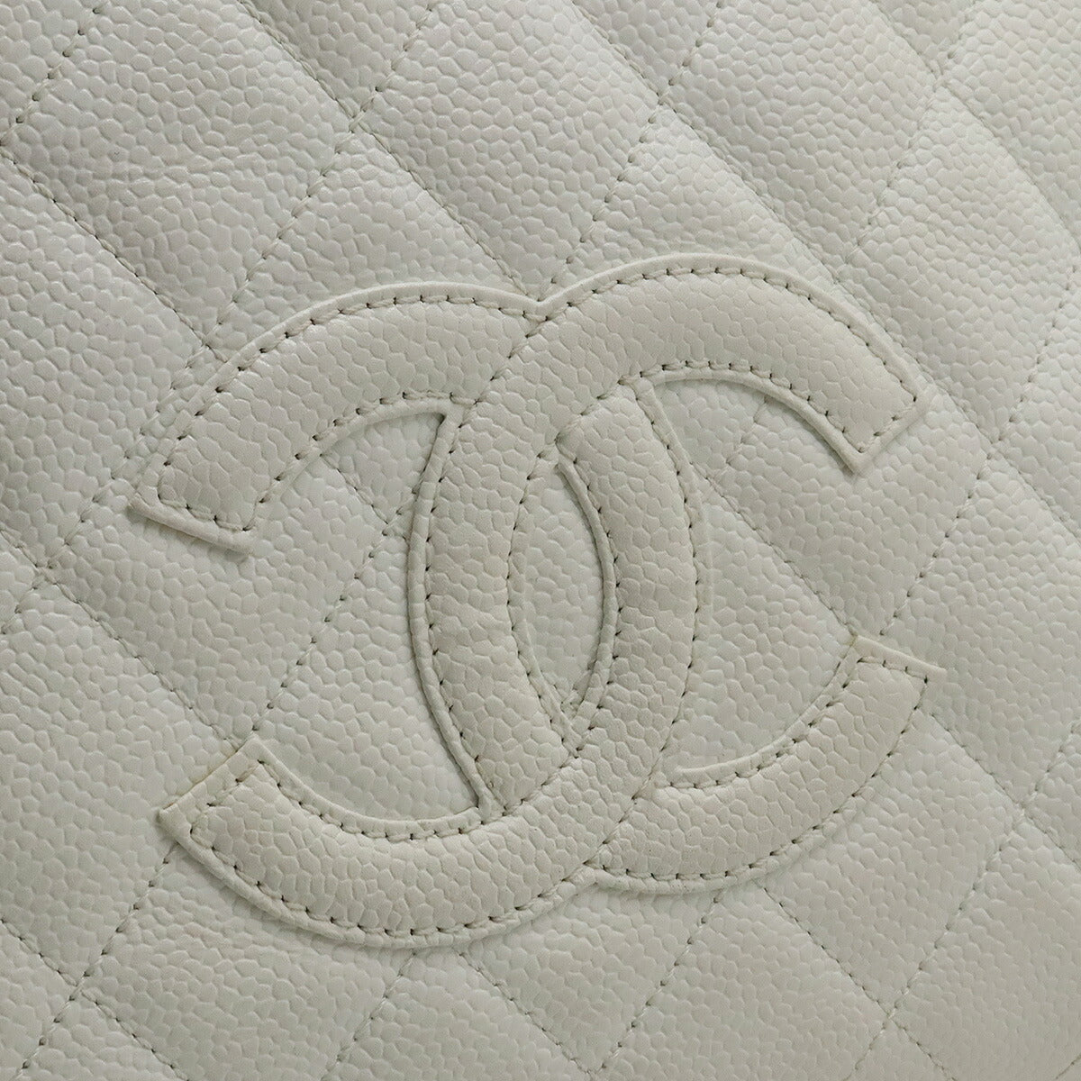 Chanel Caviar Skin Matelasse Chain Tote Bag in Very Good Condition