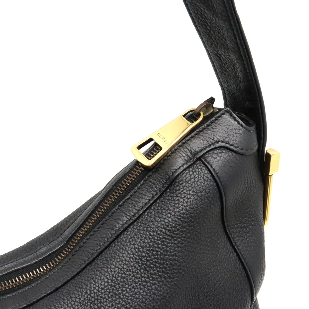 Gucci Leather Interlocking G Shoulder Bag Black in Very Good Condition