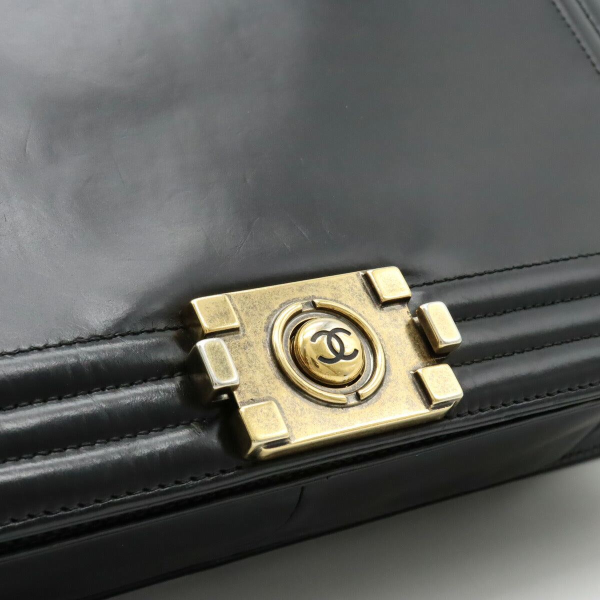 Chanel Boy Leather Shoulder Bag Black