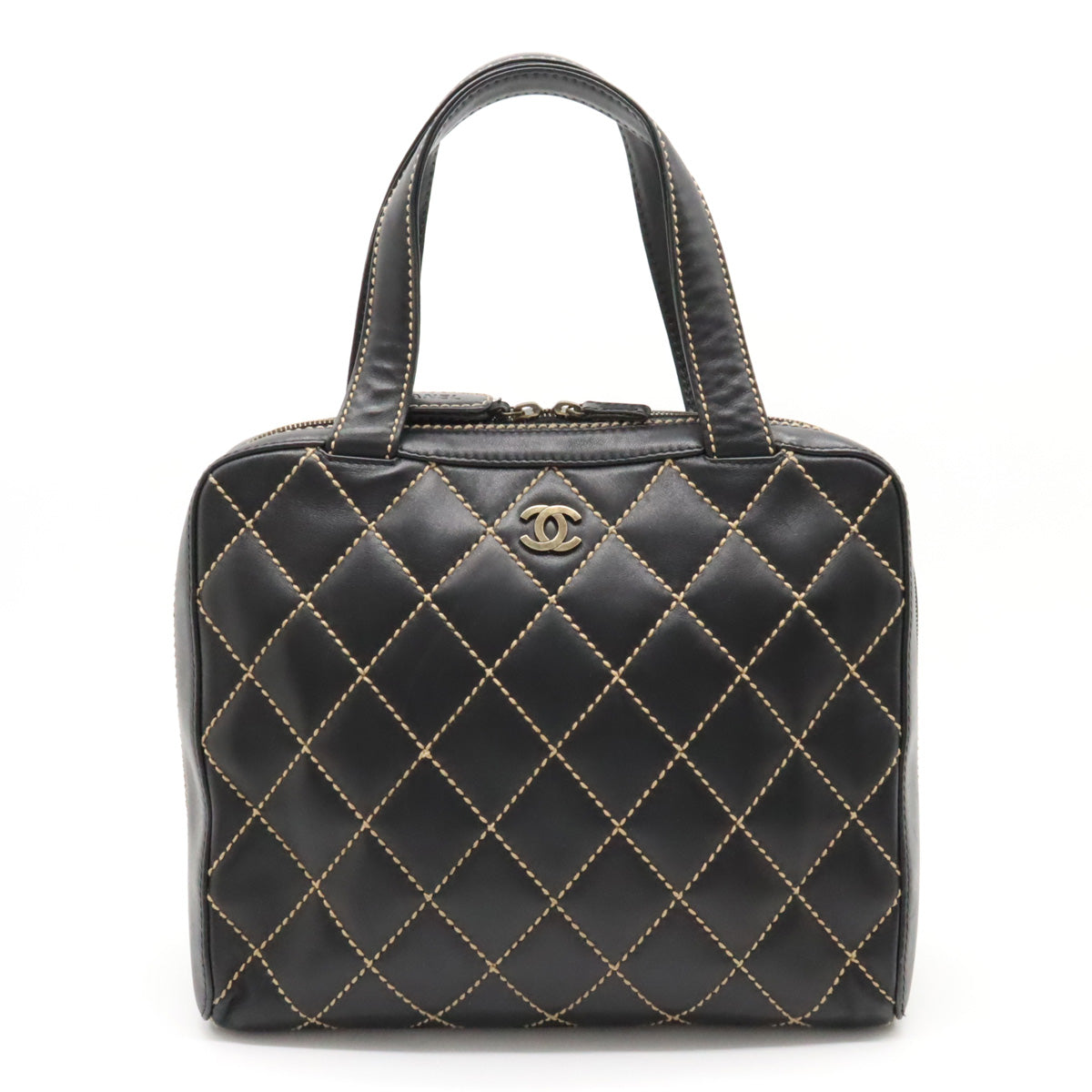 Chanel Wild Stitch Leather Tote Bag A14693 in Very Good Condition