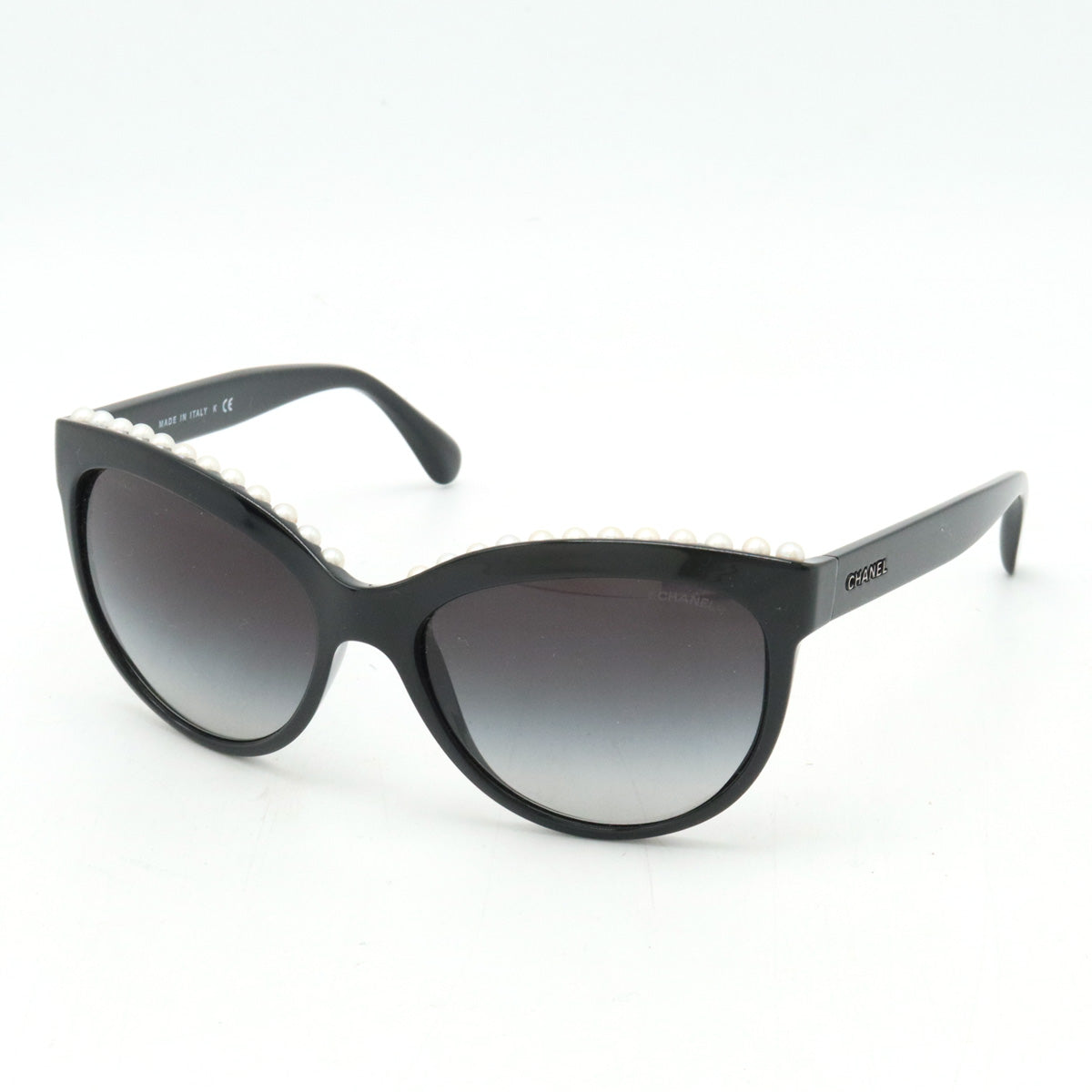 Chanel Cat Eye Sunglasses with Fake Pearl Smoke Gradient Black in Great Condition