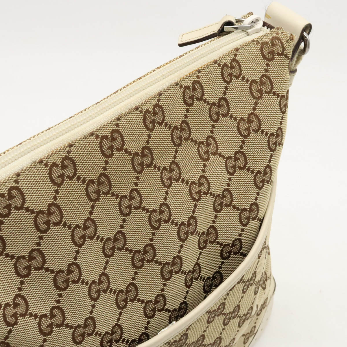 Gucci GG Canvas Leather Shoulder Bag 145857