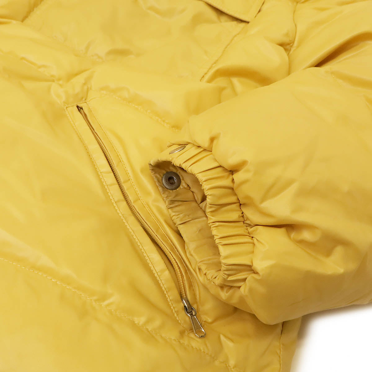 Moncler Karakorum Down Jacket Nylon 100% Yellow in Great Condition