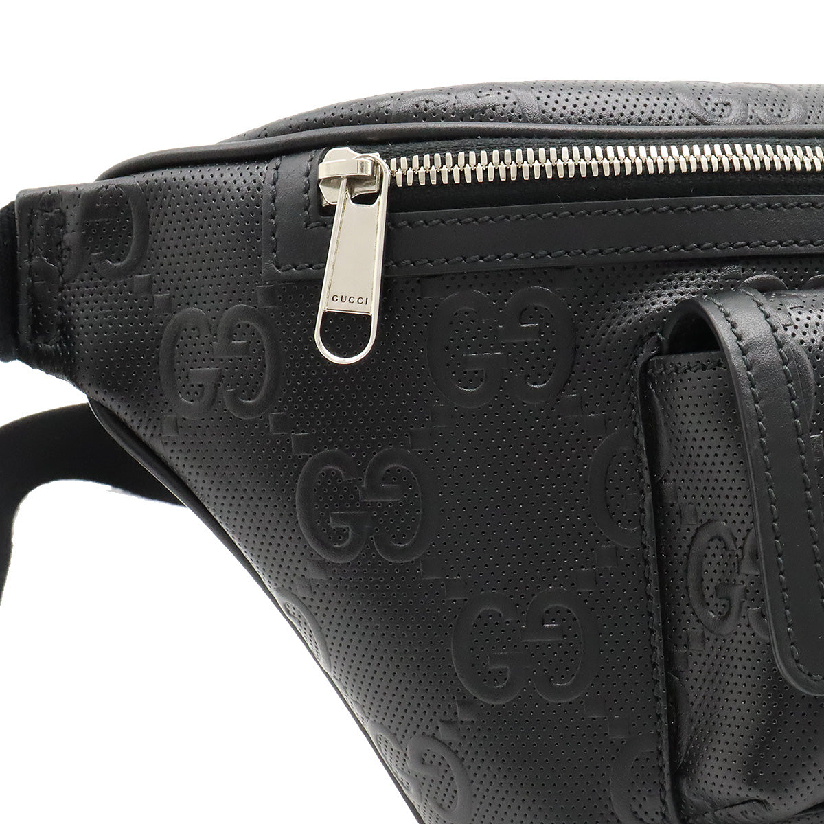 Gucci GG Embossed Leather Belt Bag 645093 in Great Condition