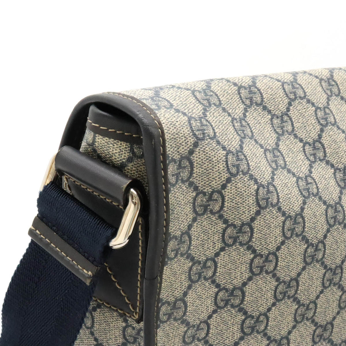 Gucci GG Supreme Messenger Bag Beige Navy