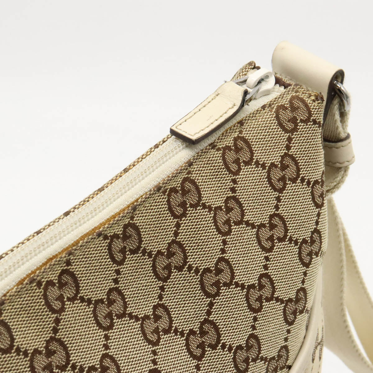 Gucci GG Canvas Leather Shoulder Bag 145857