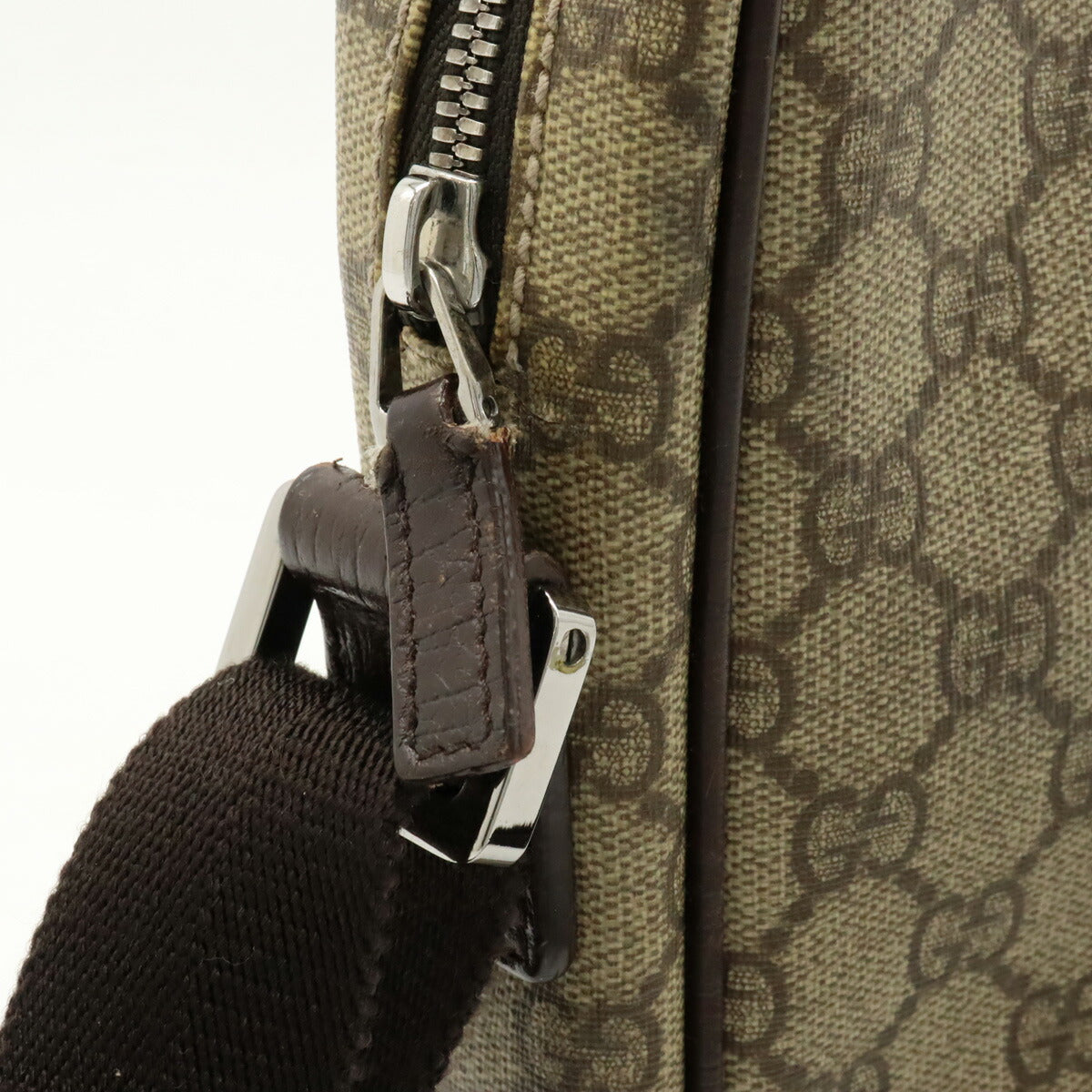 Gucci GG Supreme Shoulder Bag Khaki Beige