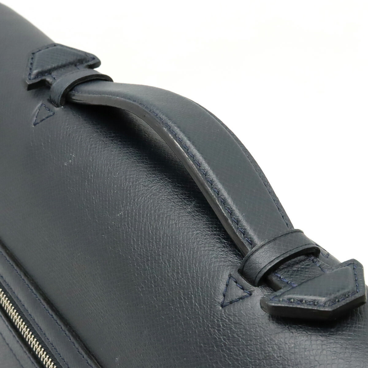 Louis Vuitton Taiga Vasily PM Briefcase M32640