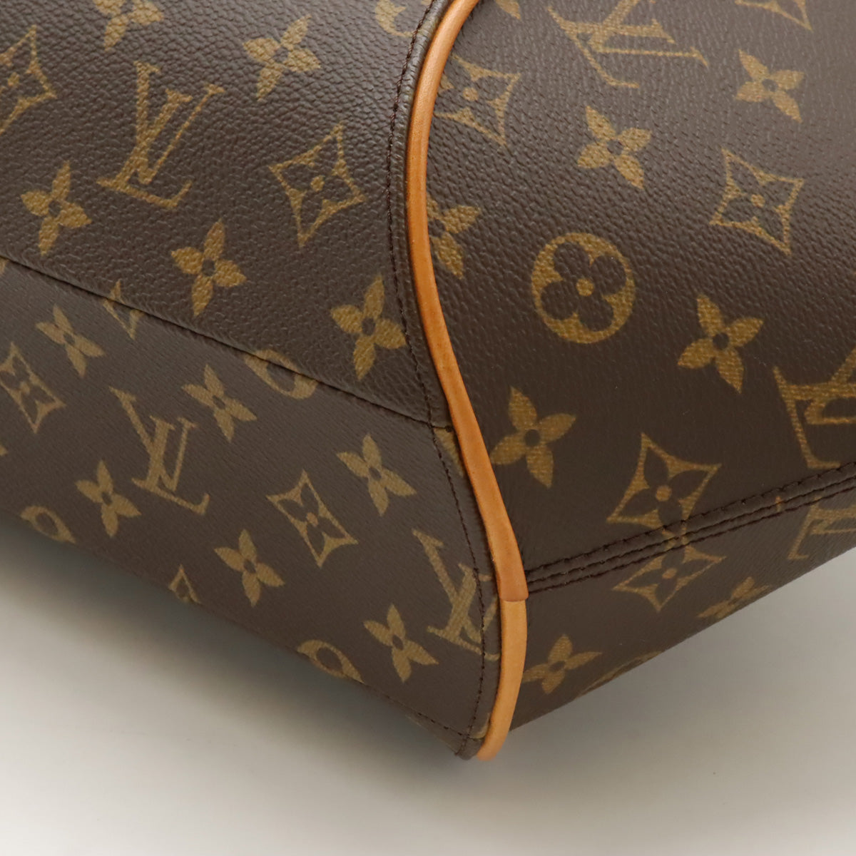 Louis Vuitton Monogram Ellipse MM Handbag M51126