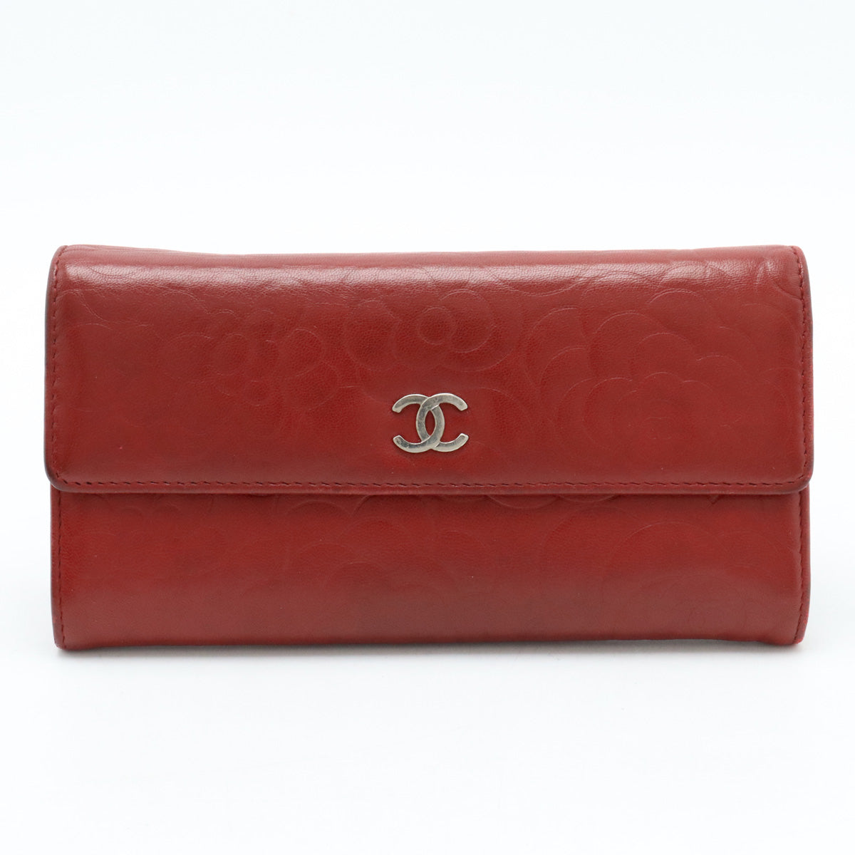 Chanel Lambskin Camellia Embossed Long Wallet A82283 in Very Good Condition