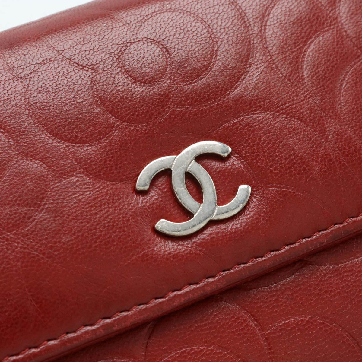 Chanel Lambskin Camellia Embossed Long Wallet A82283 in Very Good Condition