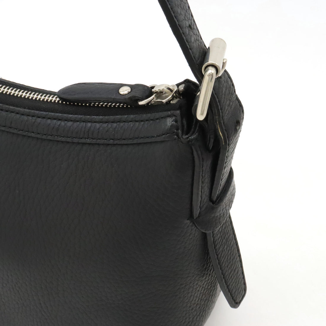 Burberry Leather Shoulder Bag Black in Very Good Condition