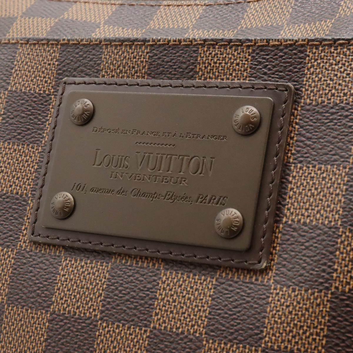 Louis Vuitton Damier Brooklyn Shoulder Bag N41100 in Very Good Condition