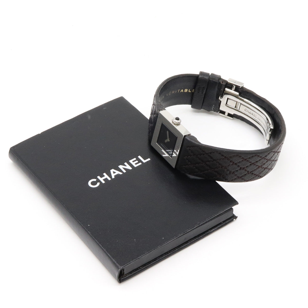 Chanel Matelasse SS Enamel Leather Belt Black Dial Ladies Quartz Watch H0116 in Very Good Condition