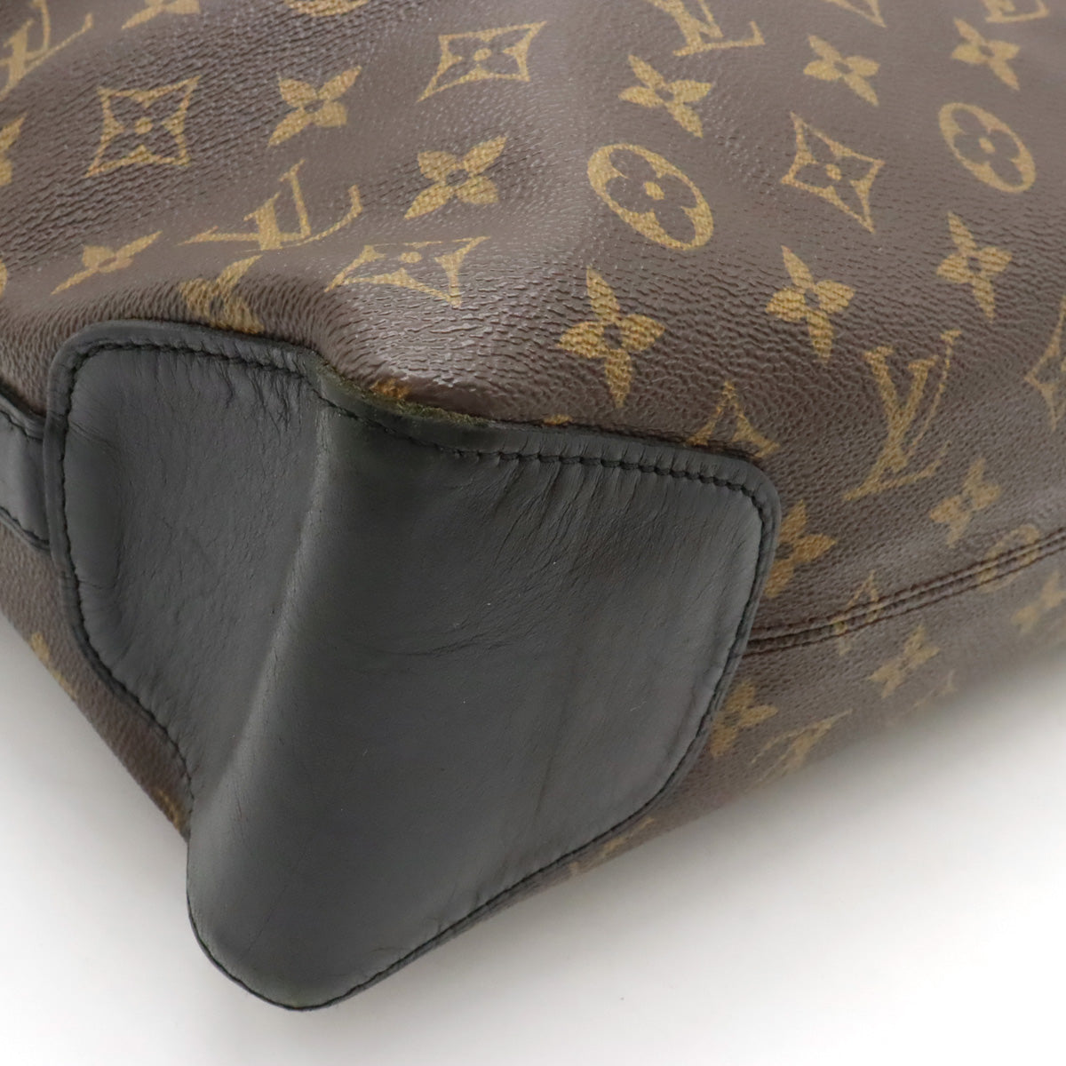 Louis Vuitton Monogram Macassar Torres Leather Shoulder Bag M40387 in Very Good Condition