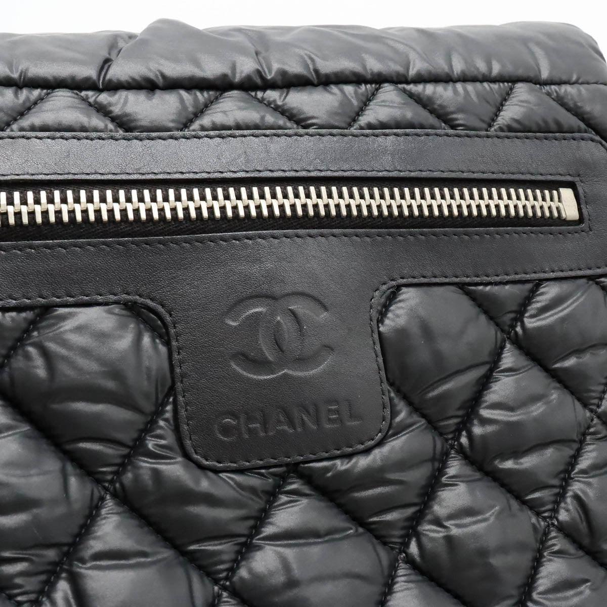 Chanel Cocoon Matelasse Small Messenger Shoulder Bag Nylon/Leather A48616 in Very Good Condition