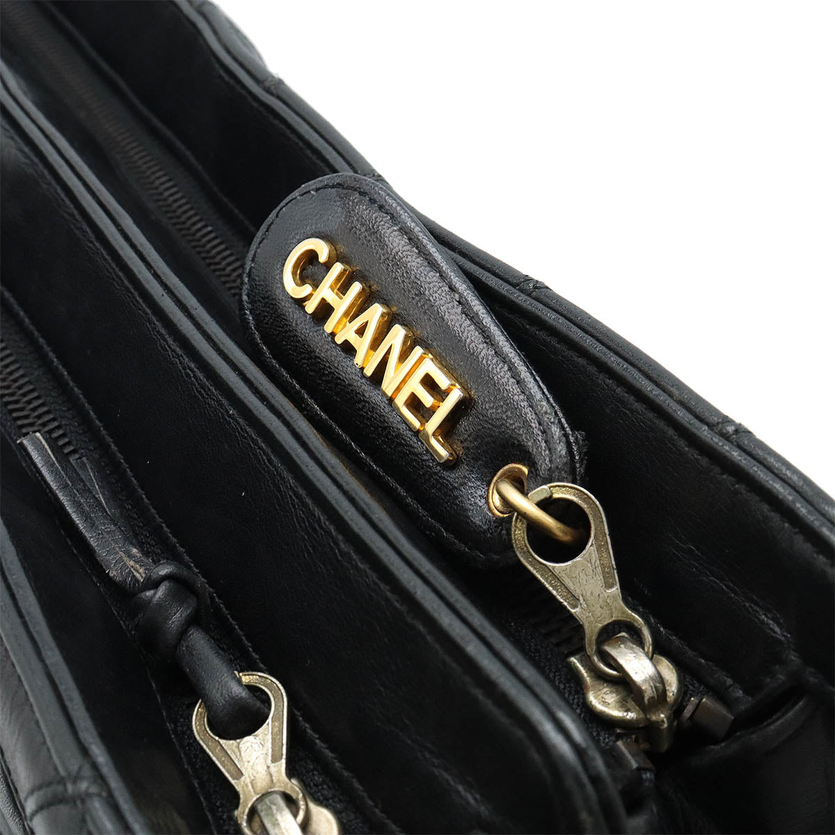 Chanel Bicolor Leather Chain Tote Bag in Very Good Condition