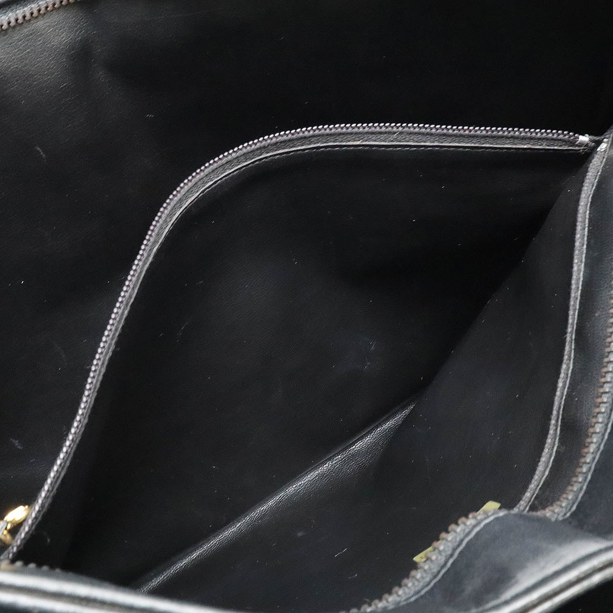 Chanel Bicolor Leather Chain Tote Bag in Very Good Condition